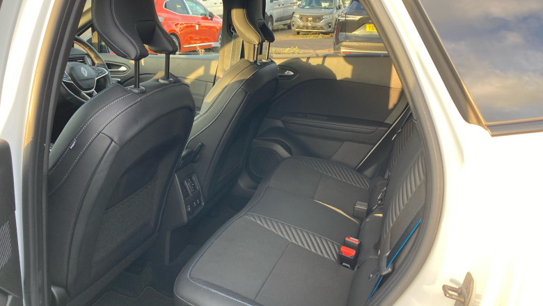 Renault Symbioz 1.6 E-Tech FHEV 145 Techno Esprit Alpine 5dr Auto Hybrid Estate